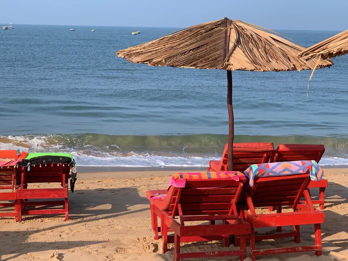 Casa Candolim Beach Front Exterior photo